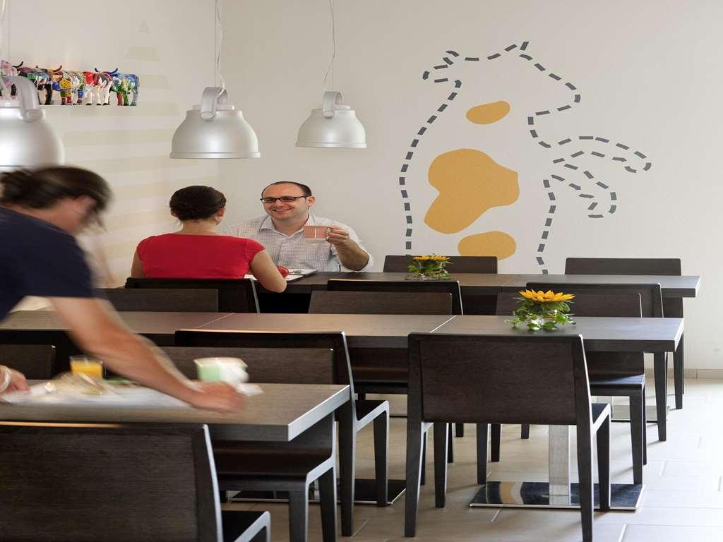 Ibis Basel Bahnhof Hotel Restaurant photo