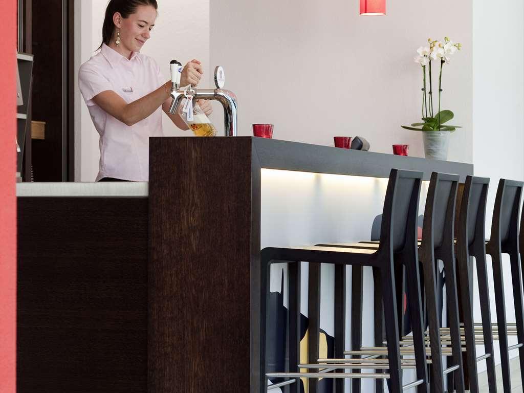 Ibis Basel Bahnhof Hotel Restaurant photo