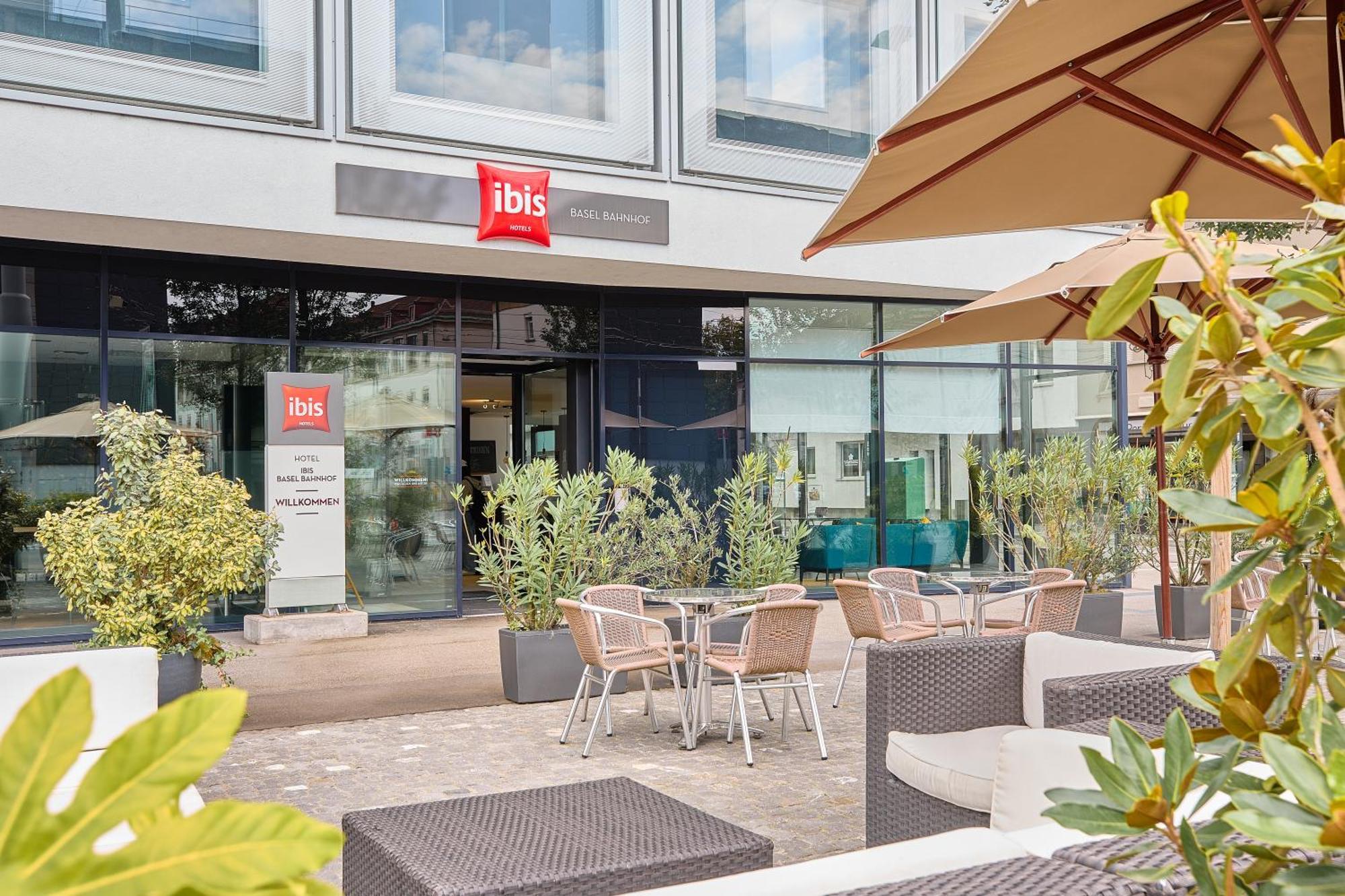 Ibis Basel Bahnhof Hotel Exterior photo