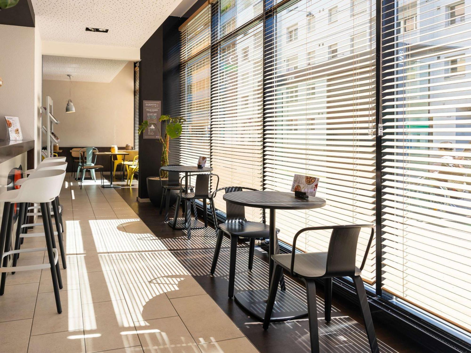 Ibis Basel Bahnhof Hotel Exterior photo