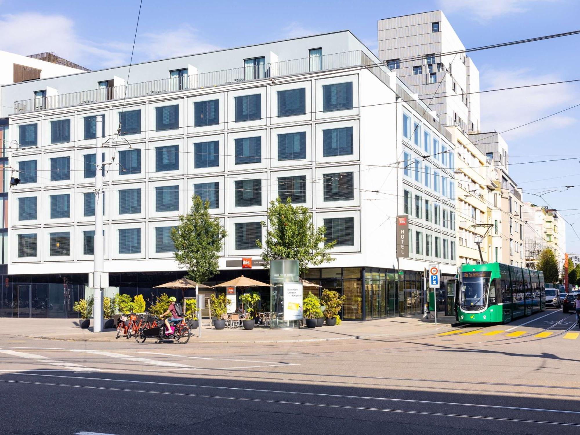Ibis Basel Bahnhof Hotel Exterior photo